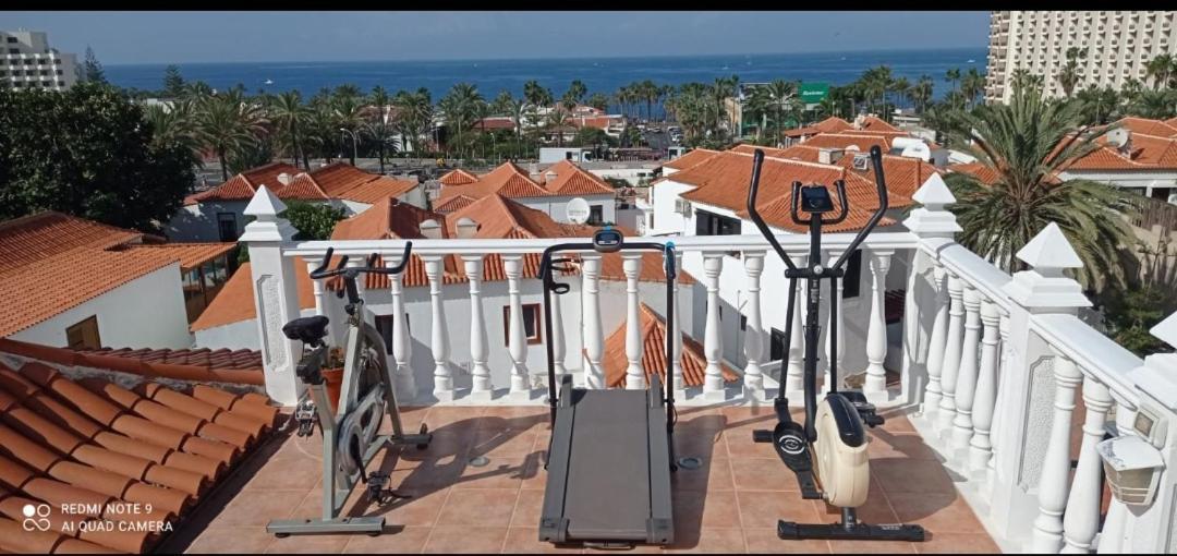Apartment in Playa de las Americas 1 Bagian luar foto