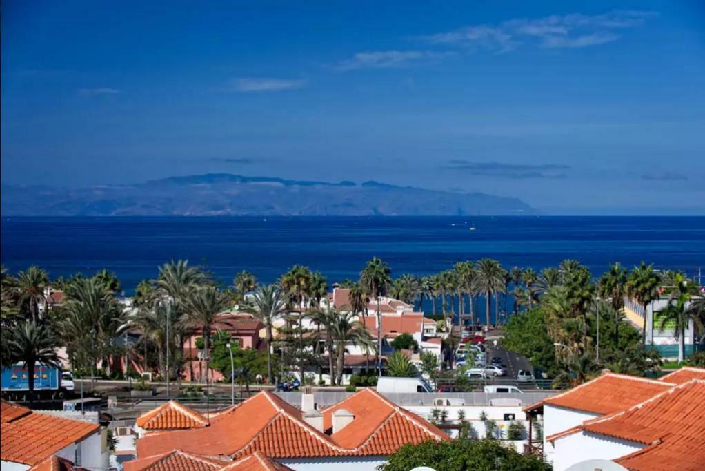 Apartment in Playa de las Americas 1 Bagian luar foto