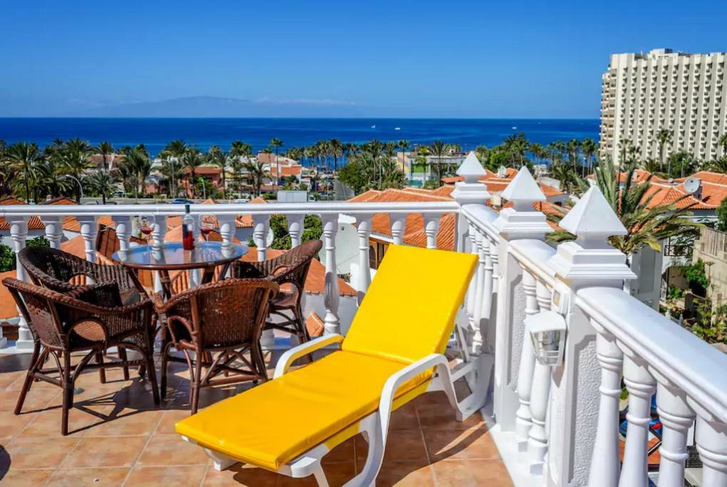Apartment in Playa de las Americas 1 Bagian luar foto