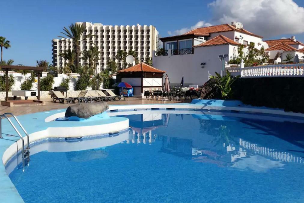 Apartment in Playa de las Americas 1 Bagian luar foto